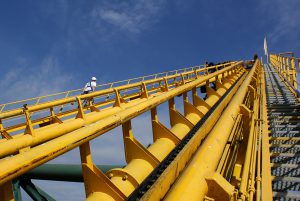 WALIBI Attraction - VERTIC's COMBIRAIL inclined fall protection rail system